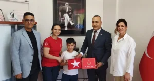 manisa-buyuksehir-sehit-suleyman-gurun-oglunun-ozel-gununu-unutmadi-DVUdZnVm.webp