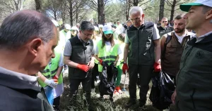 orman-yanginlarina-karsi-es-zamanli-temizlik-RL4Shhbe.webp