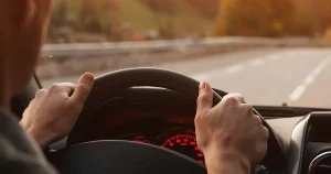 trafikte-guvenli-surus-icin-uc-altin-kural-dikkat-daginikligi-felakete-yol-aciyor-gFbtrQsu.webp